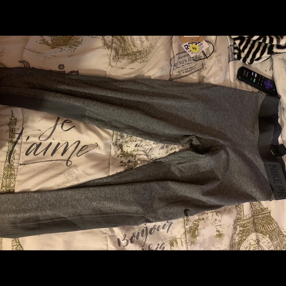 Grey Nike Pro Leggings - Picture 1 of 2